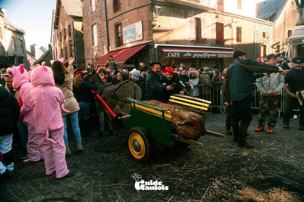 Fête gastronomique et conviviale autour du cochon